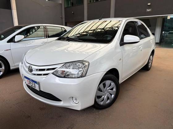 TOYOTA ETIOS 1.5 XS SEDAN 16V FLEX 4P AUTOMÁTICO